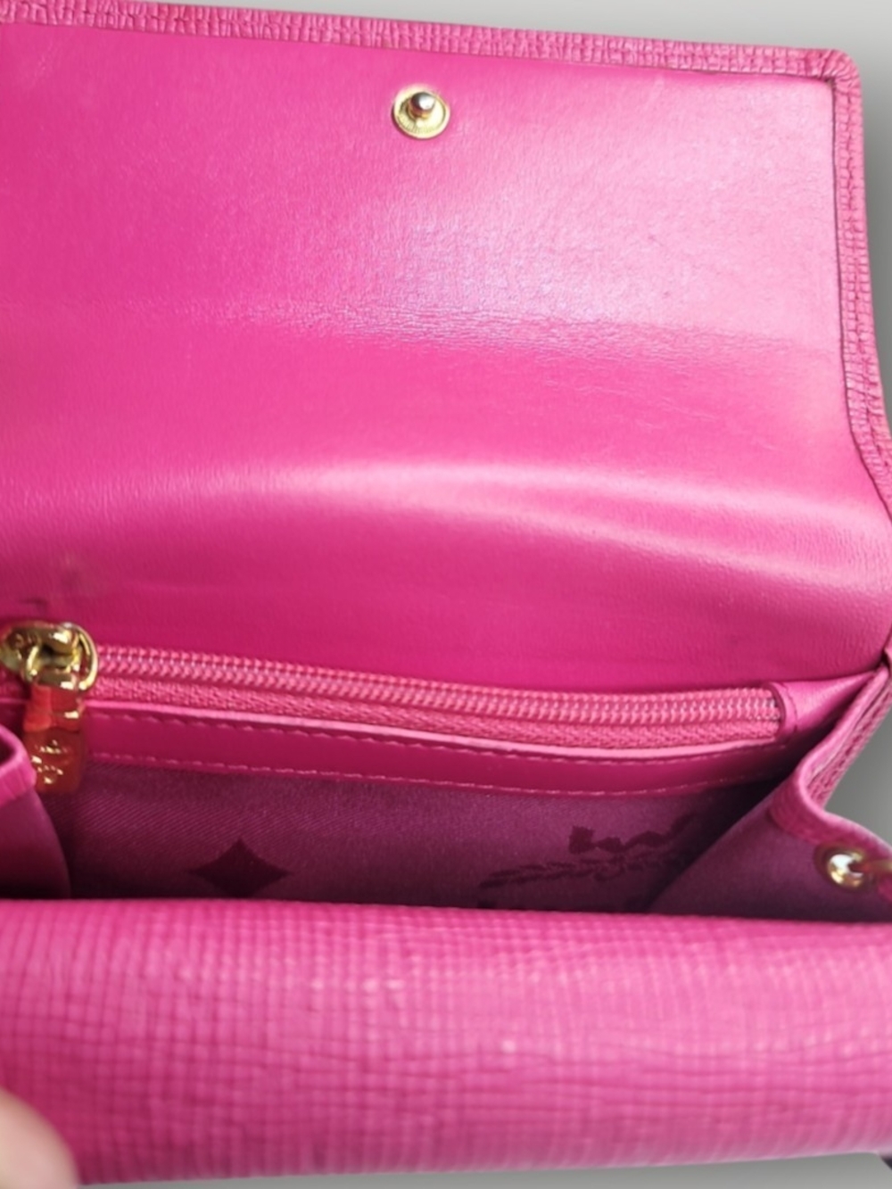 MCM Hot Pink Leather Trifold Wallet Charm Detail In Great Condition - Picture 7 of 16